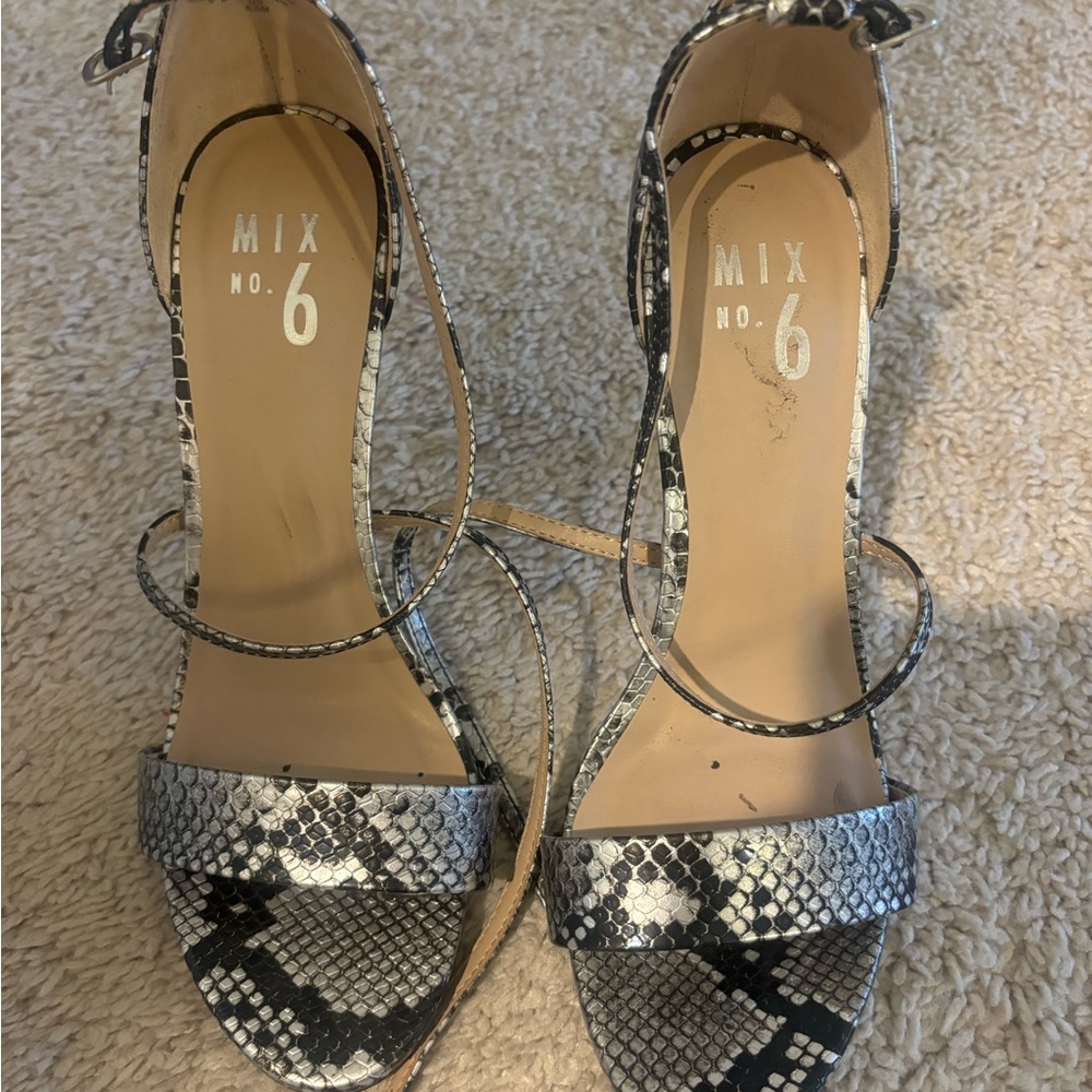MIX 6 snakeskin heels